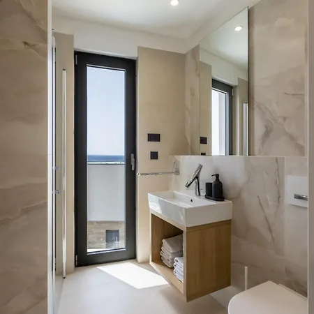 Modern Luce With Sea View In Peljesac * Trstenik (Dubrovnik-Neretva)