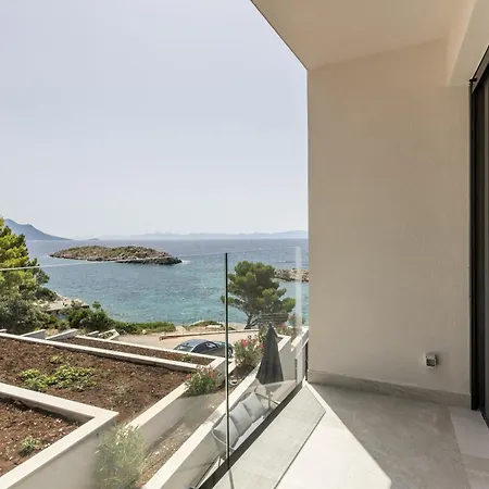 Villa Modern Luce With Sea View In Peljesac Trstenik (Dubrovnik-Neretva)