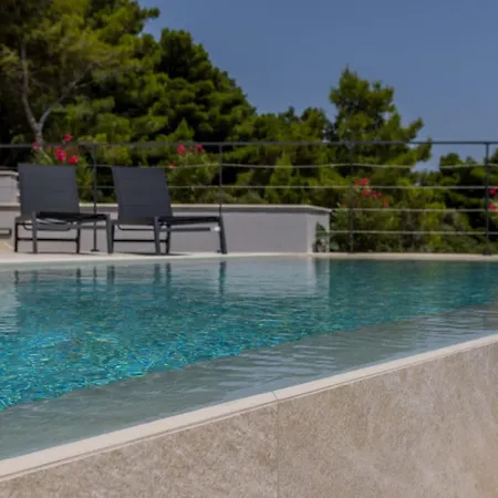 Modern Luce With Sea View In Peljesac * Trstenik (Dubrovnik-Neretva)