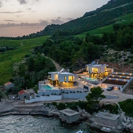 Modern Luce With Sea View In Peljesac Willa