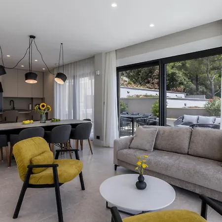 Modern Luce With Sea View In Peljesac * Trstenik (Dubrovnik-Neretva)